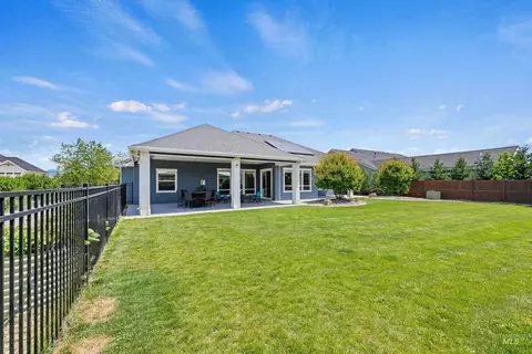 Exterior - 2559 N Synergy Ave, Eagle, ID 83616 photo 10 of 13
