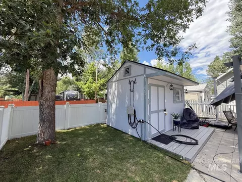 2 Q St, Cascade, ID 83611 photo 6
