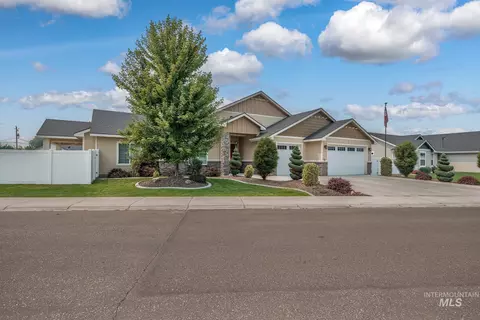 115 Grizzly Dr, Fruitland, ID 83619