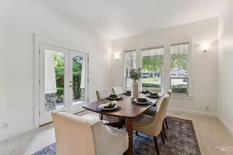 Dining - 1199 N Macaile, Eagle, ID 83616 photo 1 of 2