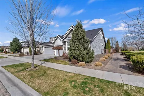 Exterior - 4074 W Bavaria St, Eagle, ID 83616 photo 2 of 7