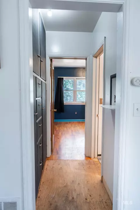 Entry Way - 516 N 6th St, Payette, ID 83661 photo 1 of 3
