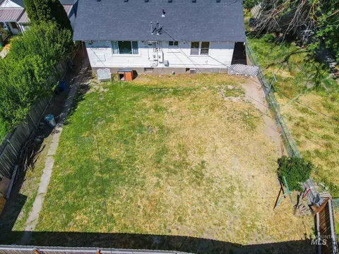 Exterior - 516 N 6th St, Payette, ID 83661 photo 7 of 7