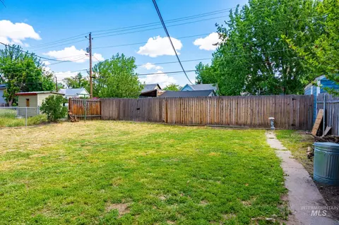 Exterior - 516 N 6th St, Payette, ID 83661 photo 1 of 7