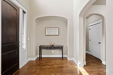 Entry Way - 3640 E Granger Dr, Meridian, ID 83646 photo 2 of 5