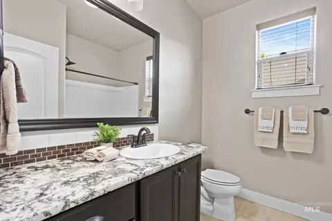Bath - 3640 E Granger Dr, Meridian, ID 83646 photo 5 of 5