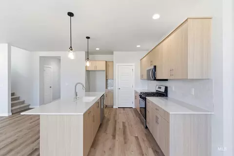 Kitchen - 7396 W Newtown Dr, Eagle, ID 83616 photo 3 of 3