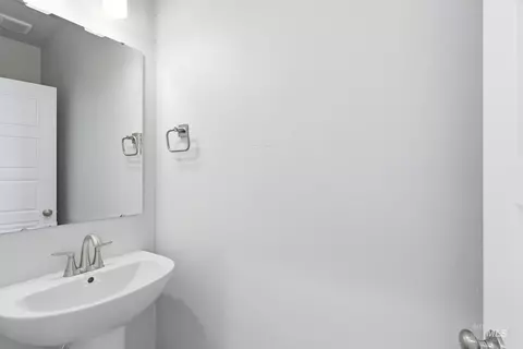 Bath - 7396 W Newtown Dr, Eagle, ID 83616 photo 1 of 6