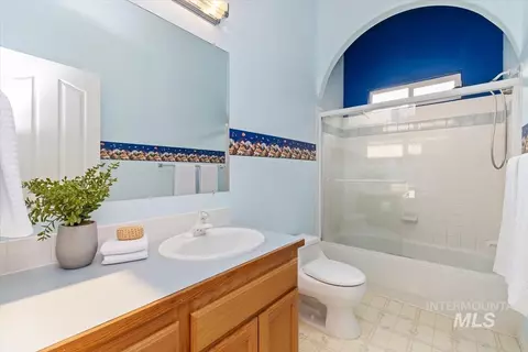 Bath - 2321 E Brigantine, Eagle, ID 83616 photo 5 of 7