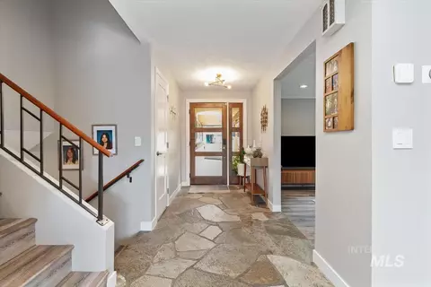 Entry Way - 969 Farrington, Eagle, ID 83616 photo 2 of 2