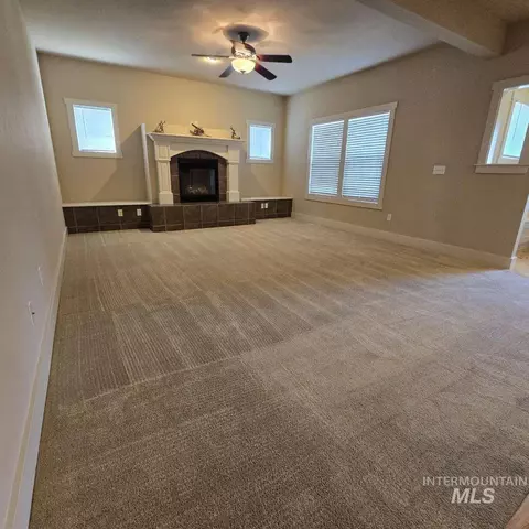 Living - 2877 E Shadowwolf Dr, Eagle, ID 83616 photo 1 of 1