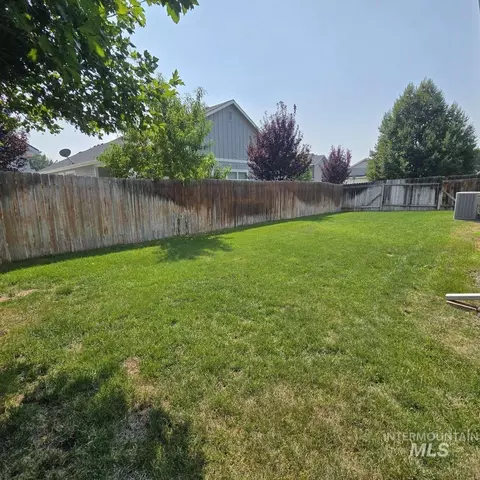 Exterior - 2877 E Shadowwolf Dr, Eagle, ID 83616 photo 6 of 9
