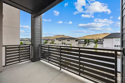 Exterior - 4430 E Haystack St #204, Boise, ID 83716 photo 1 of 4