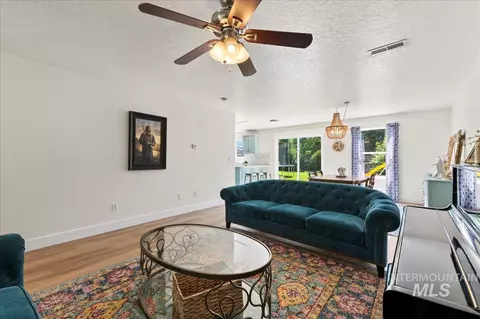 Living - 335 E Willowcreek Dr, Middleton, ID 83644 photo 1 of 1