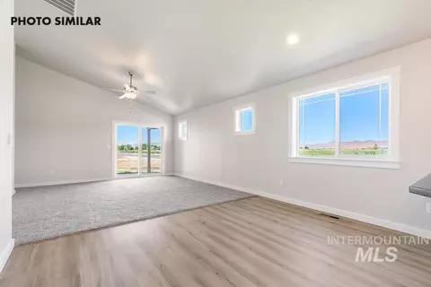 Living - 1335 Crescent St, Weiser, ID 83672 photo 3 of 3
