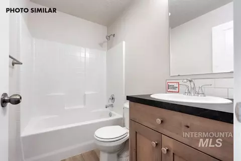 Bath - 1335 Crescent St, Weiser, ID 83672 photo 2 of 3