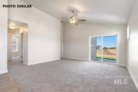 Living - 1335 Crescent St, Weiser, ID 83672 photo 2 of 3