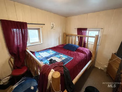 Bedroom - 377 S Davis Rd, Hammett, ID 83627 photo 1 of 1