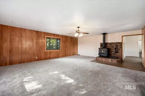 Living - 3395 N 3400 E, Kimberly, ID 83341 photo 2 of 4