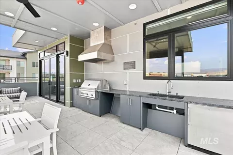 Kitchen - 3928 E Haystack St #210, Boise, ID 83716 photo 7 of 7