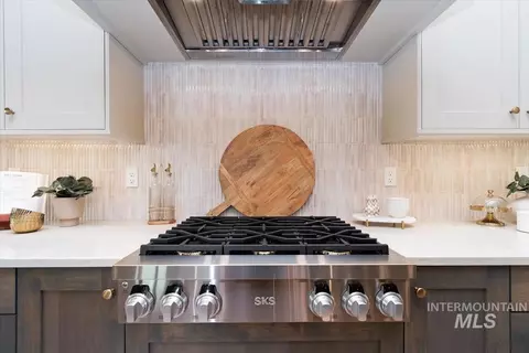 Kitchen - 3475 W Parodin St, Eagle, ID 83616 photo 7 of 10