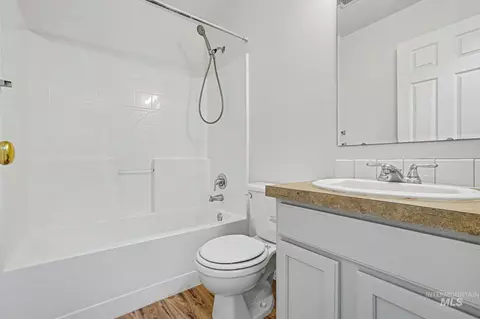 Bath - 4702 Layton, Caldwell, ID 83607 photo 2 of 2