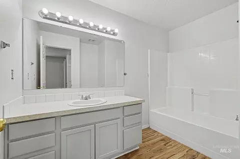 Bath - 4702 Layton, Caldwell, ID 83607 photo 1 of 2