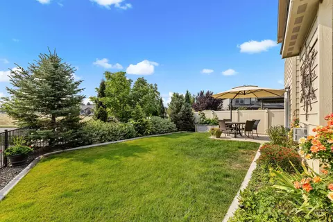 Exterior - 16 N Caracaras Way, Eagle, ID 83616 photo 4 of 12