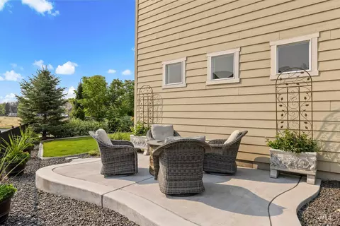 Exterior - 16 N Caracaras Way, Eagle, ID 83616 photo 8 of 12