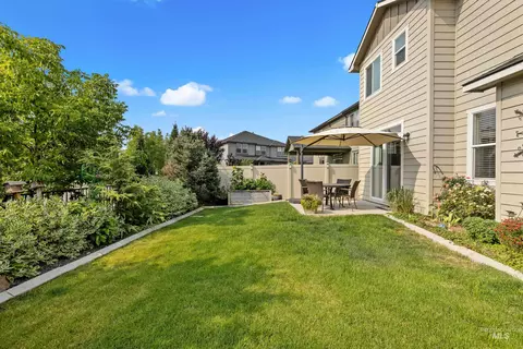 Exterior - 16 N Caracaras Way, Eagle, ID 83616 photo 5 of 12