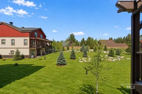 Exterior - 109 Broken Pine Ln, Mccall, ID 83638 photo 4 of 5