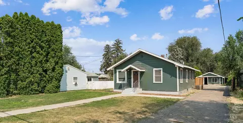 220 Lone Star Rd, Nampa, ID 83651