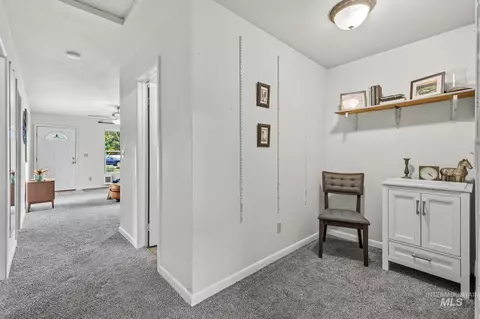 Entry Way - 432 E Pine Ave, Meridian, ID 83642 photo 1 of 1