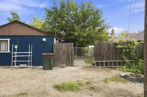 Exterior - 432 E Pine Ave, Meridian, ID 83642 photo 7 of 7