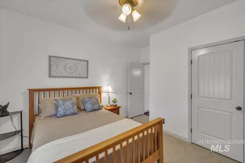 Bedroom - 3471 E Beamer Ct, Meridian, ID 83642 photo 6 of 8