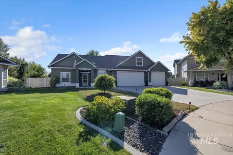 Exterior - 3471 E Beamer Ct, Meridian, ID 83642 photo 4 of 11