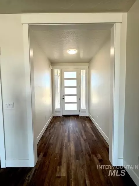 Entry Way - 28623 Hurtz Ln, Parma, ID 83660 photo 1 of 1