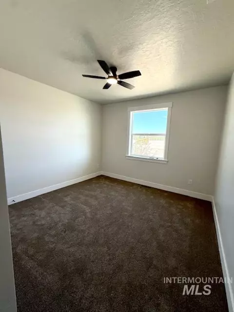 Bedroom - 28623 Hurtz Ln, Parma, ID 83660 photo 4 of 5