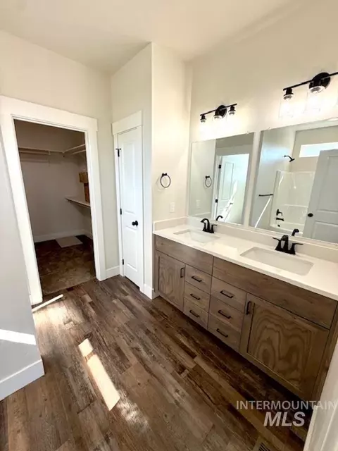 Bath - 28623 Hurtz Ln, Parma, ID 83660 photo 3 of 3
