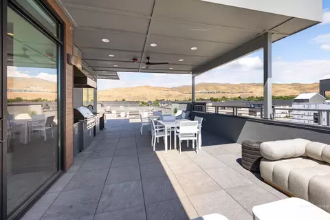 Exterior - 4340 E Haystack St #303, Boise, ID 83716 photo 5 of 6