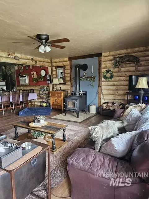 Living - 560 Pleasant Acres, Weippe, ID 83553 photo 1 of 1