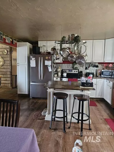 Kitchen - 560 Pleasant Acres, Weippe, ID 83553 photo 2 of 4