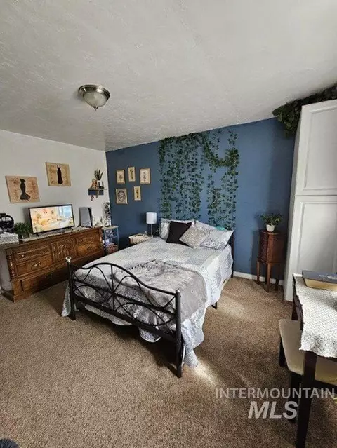 Bedroom - 560 Pleasant Acres, Weippe, ID 83553 photo 1 of 6