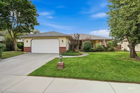 4125 W Pinoak Ct, Boise, ID 83705
