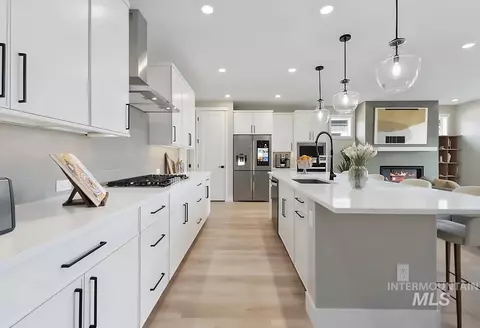 Kitchen - 5844 W Oxton St, Eagle, ID 83616 photo 4 of 5