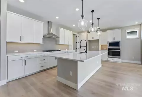 Kitchen - 5844 W Oxton St, Eagle, ID 83616 photo 3 of 5