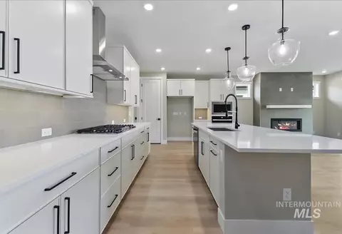 Kitchen - 5844 W Oxton St, Eagle, ID 83616 photo 1 of 5
