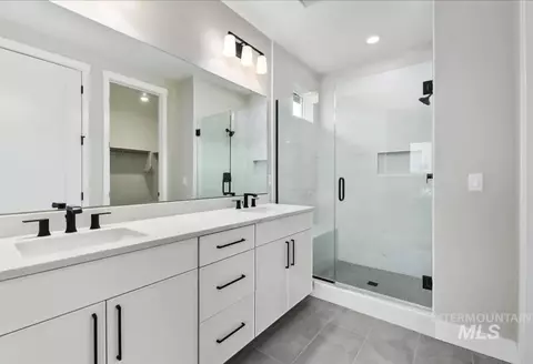 Bath - 5844 W Oxton St, Eagle, ID 83616 photo 1 of 1