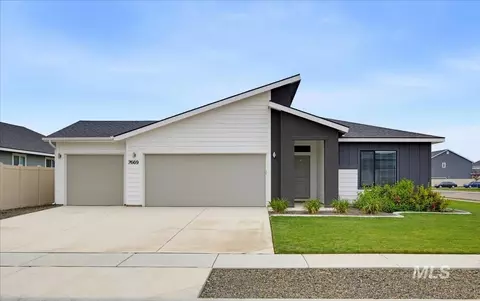 7669 E Flyway St, Nampa, ID 83687
