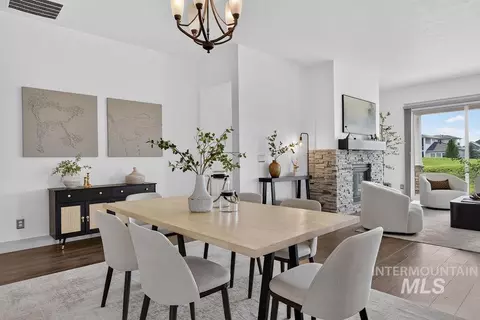 Dining - 1407 N Diadora Ave, Eagle, ID 83616 photo 2 of 4